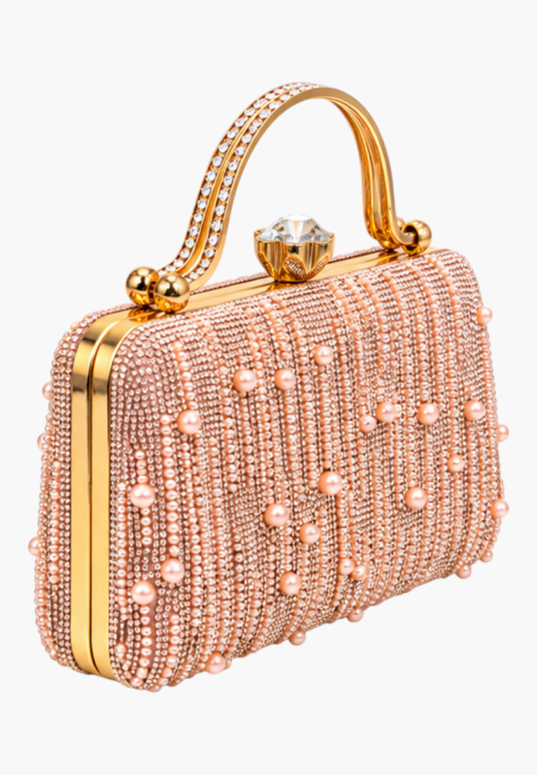 Side view of the wielokolorowa kopertówka wizytowa showcasing beaded texture and gold clasp.