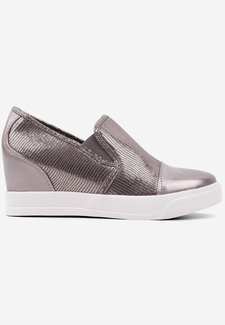 Ciemno szare sneakersy damskie z metalicznym wykończeniem, widok z boku.