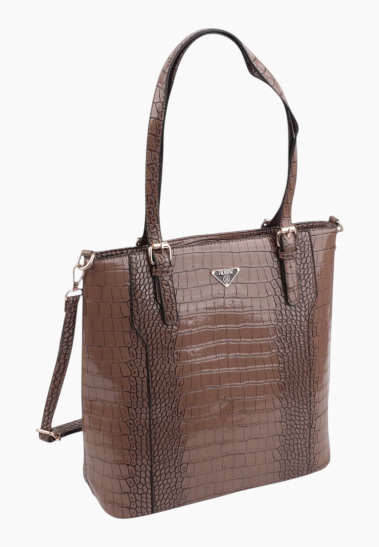 Side view of the brązowa torebka shopper z teksturowaną powierzchnią.