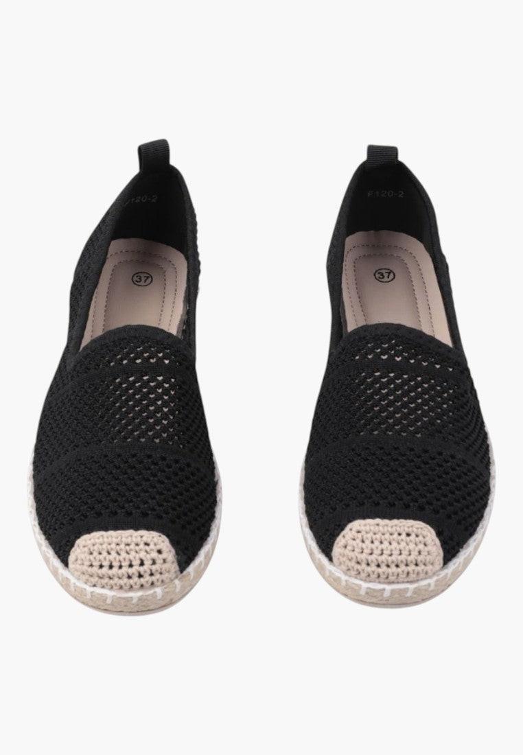 Minimalistyczne czarne espadryle damskie widok z boku z elastycznym paskiem.