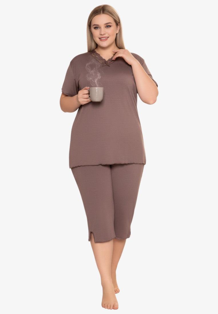 Falio brown plus size viscose pyjama set with short sleeves, V-neck, and 3/4 length capri pants with lace trim.