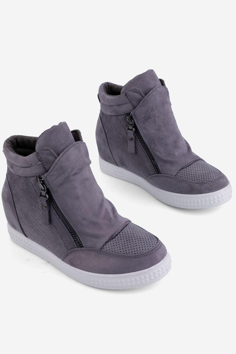 Szare sneakersy damskie w stylu lifestyle, widok z boku