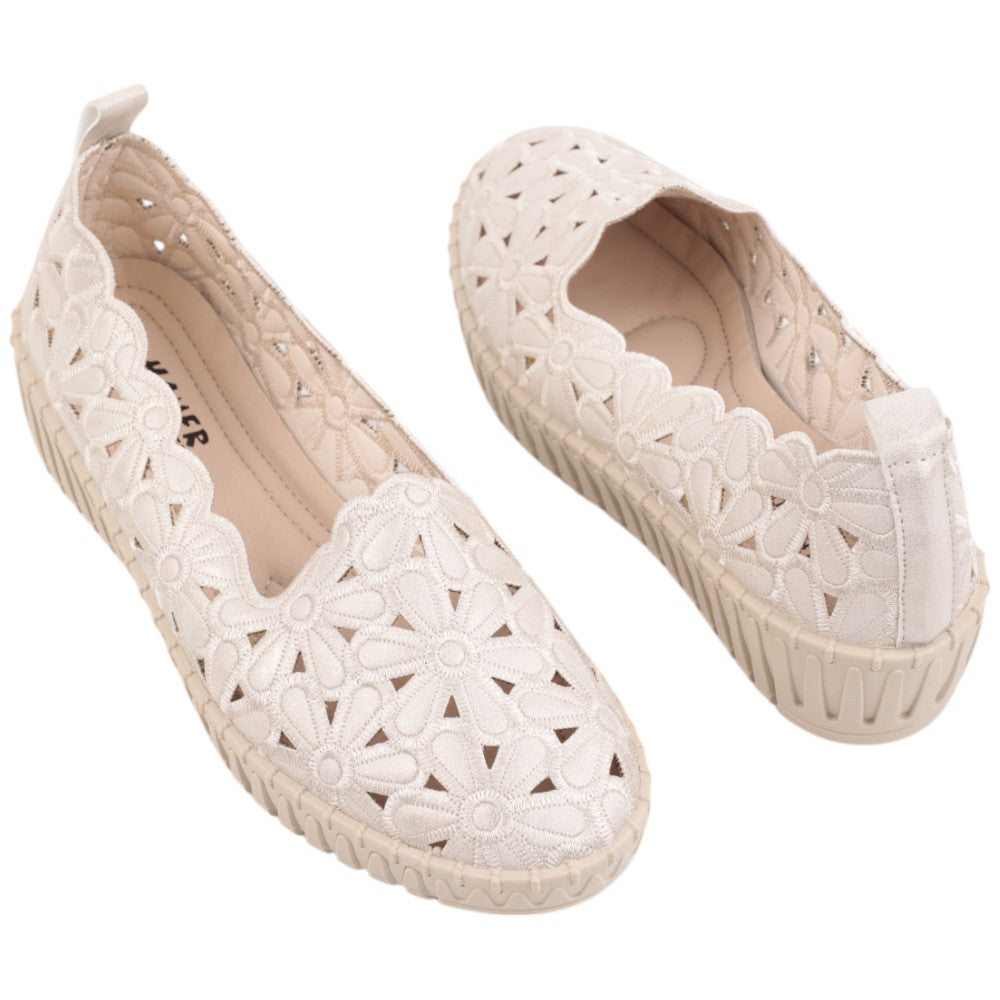 b95f2d6c54ce1ad70c63655b605021d2