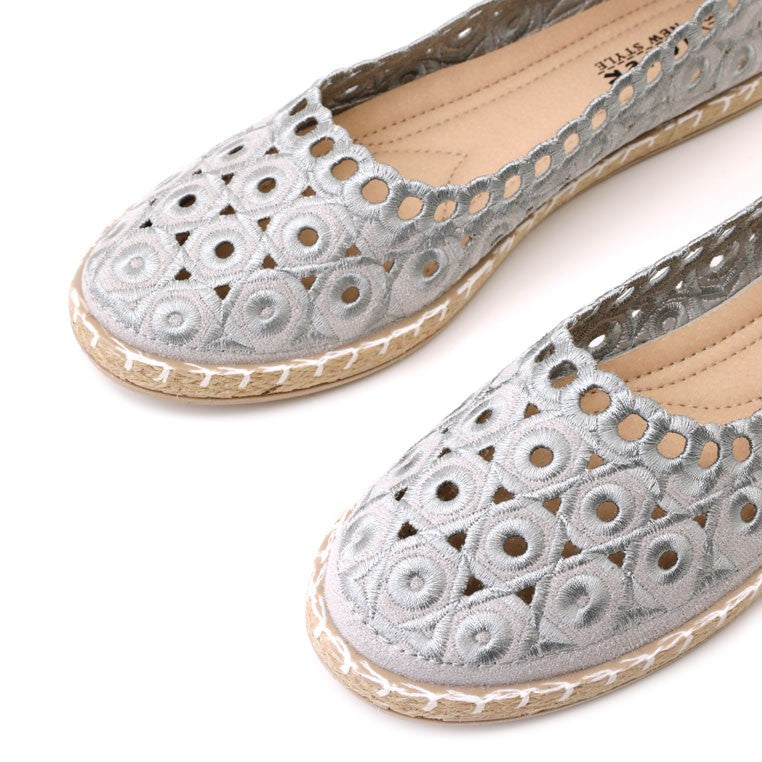 ebe4af69cf56037e37306c27673adc77