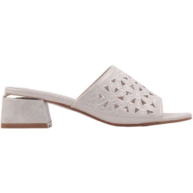 ff94f42febbafc4982a1da921731e552