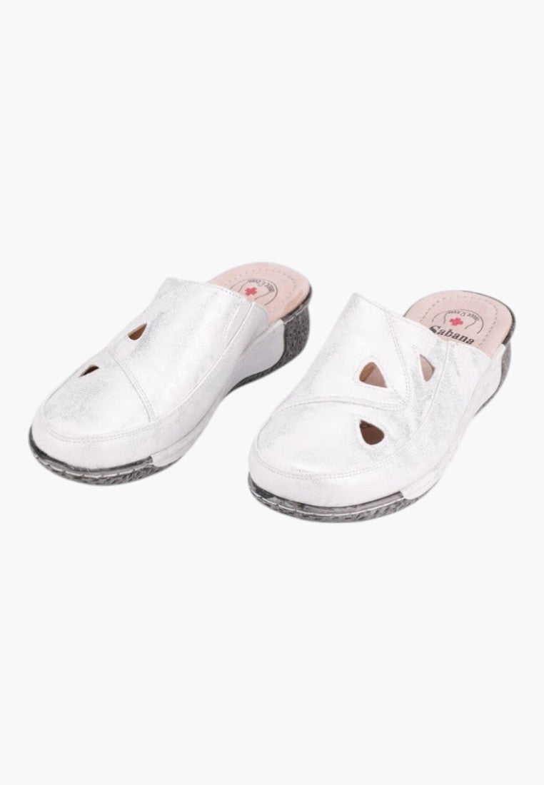 d43940f12b27c48600b7f607eba05669