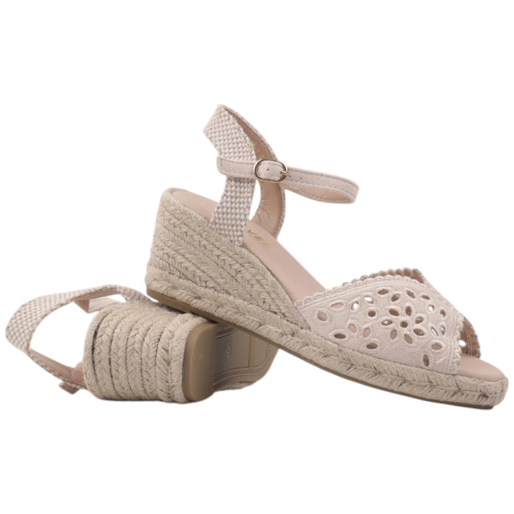 83cff6b609697051572bde279174c12a