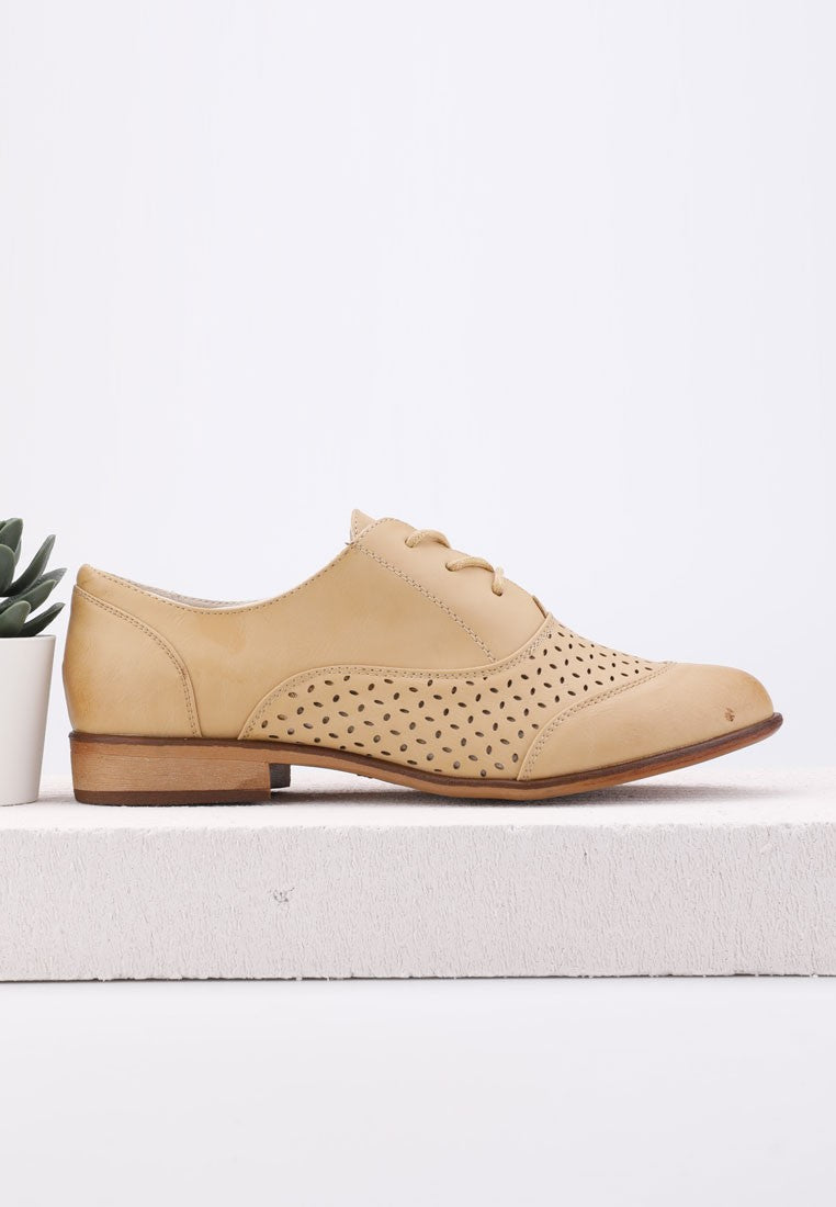 d2d9f06883b23f9b4e4e1c8a1649a126