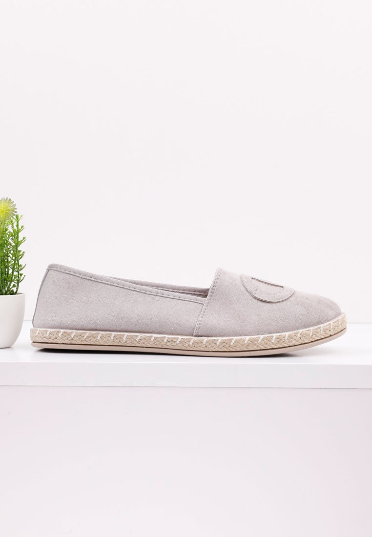 318c704f6f0a705a4d8002416e9b476a