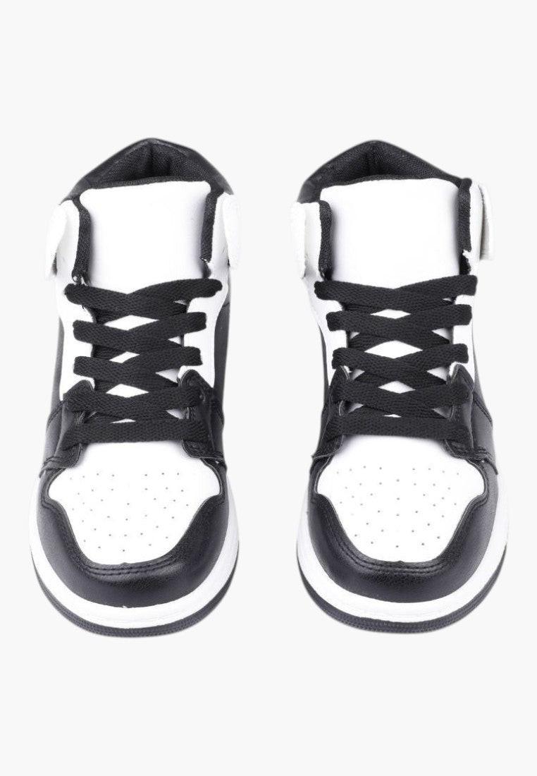 Biało-czarne sneakersy damskie z góry, wysoka cholewka.