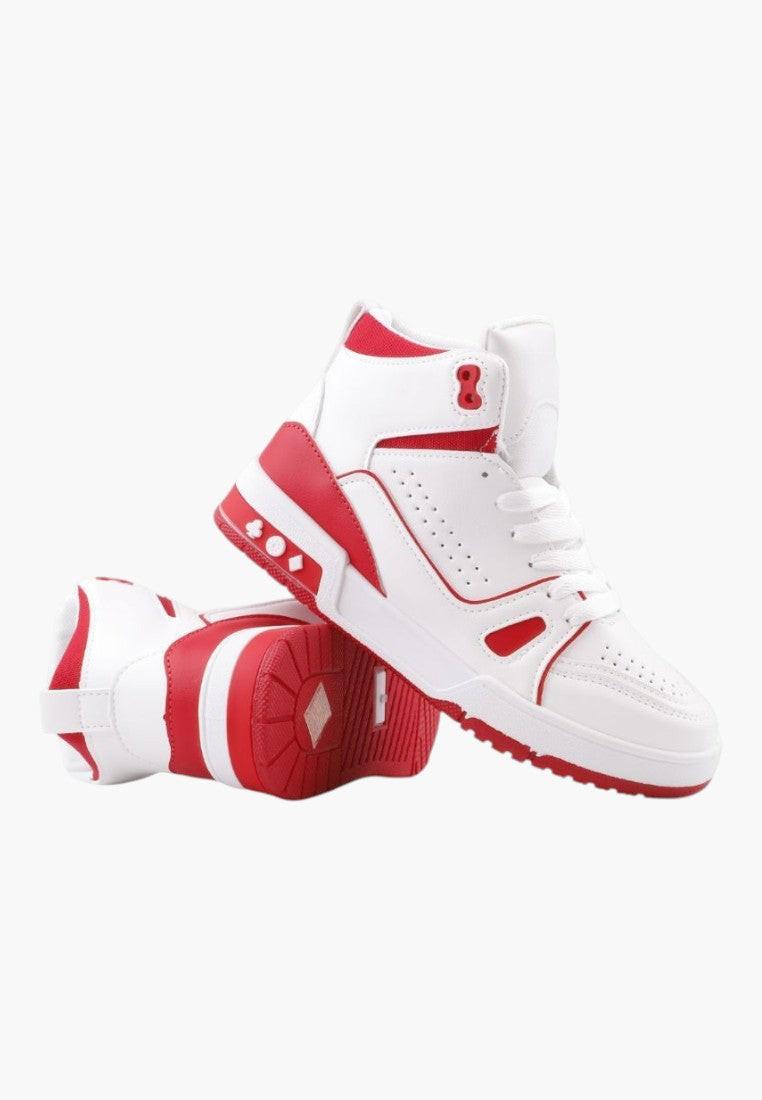 Białe i czerwone sneakersy z boku, wysoka cholewka, zapięcie na rzep.
