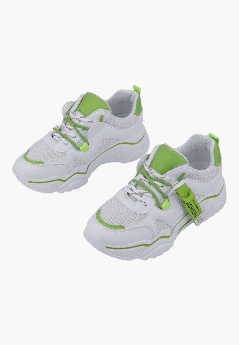 Biało zielone sneakersy damskie z siateczką, widok z boku.