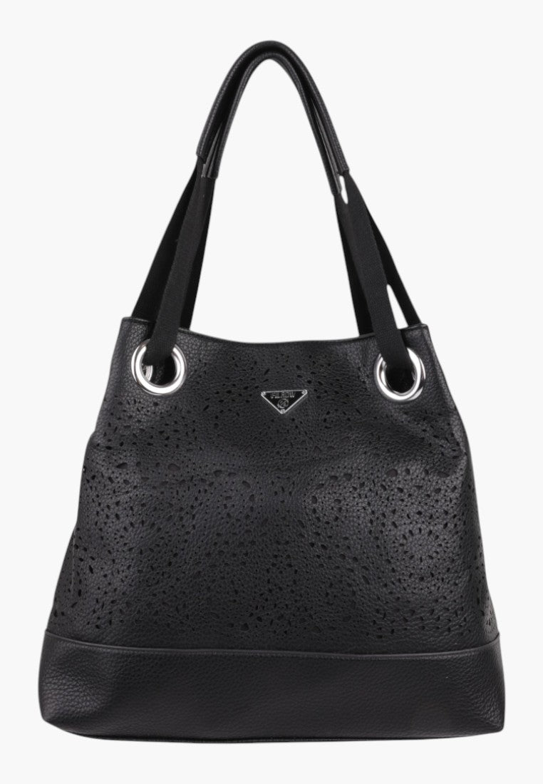 Falio czarna torebka shopper z ekoskóry, widok z przodu.