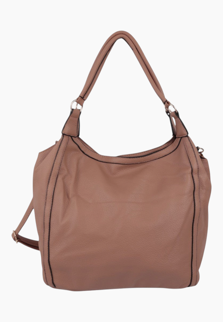 Front view of the brązowa torebka shopper z miękkiego materiału i paskiem na ramię.