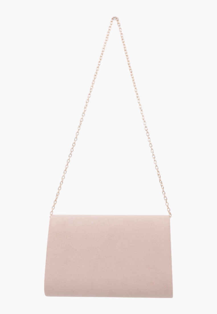 Front view of the beige faux leather clutch bag with delicate gold chain strap.