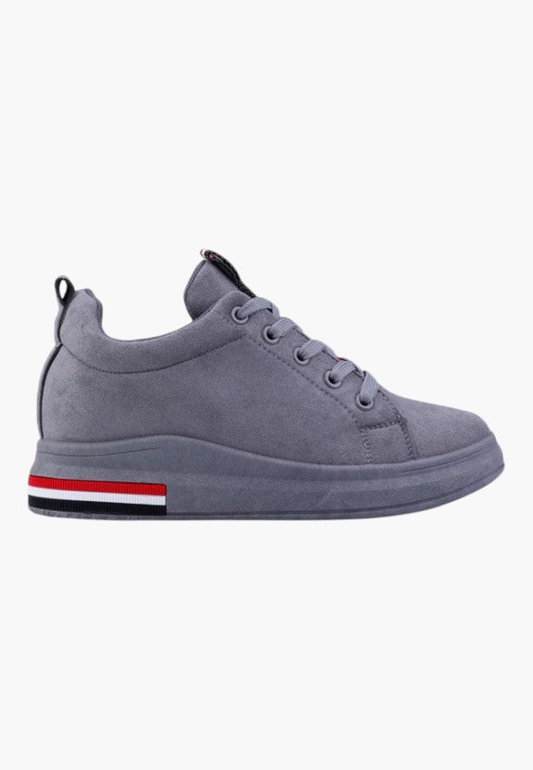 Widok z boku ciemno szarych sneakersów damskich z ekozamszu