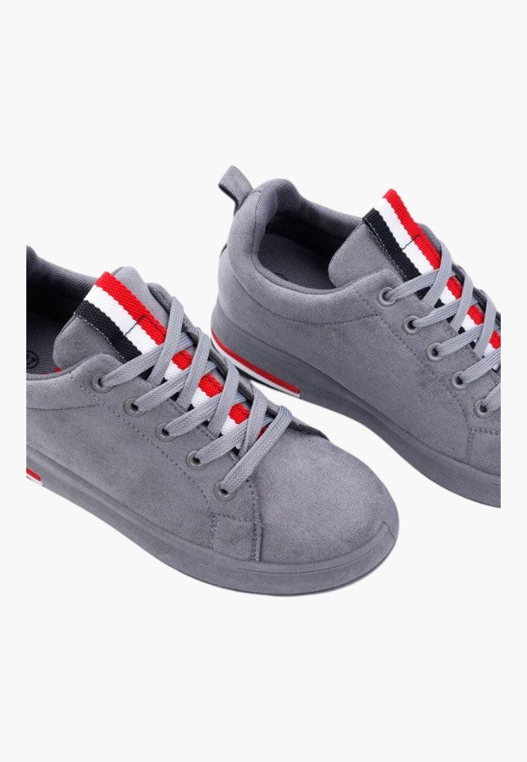 Widok z przodu ciemno szarych sneakersów damskich z ekozamszu
