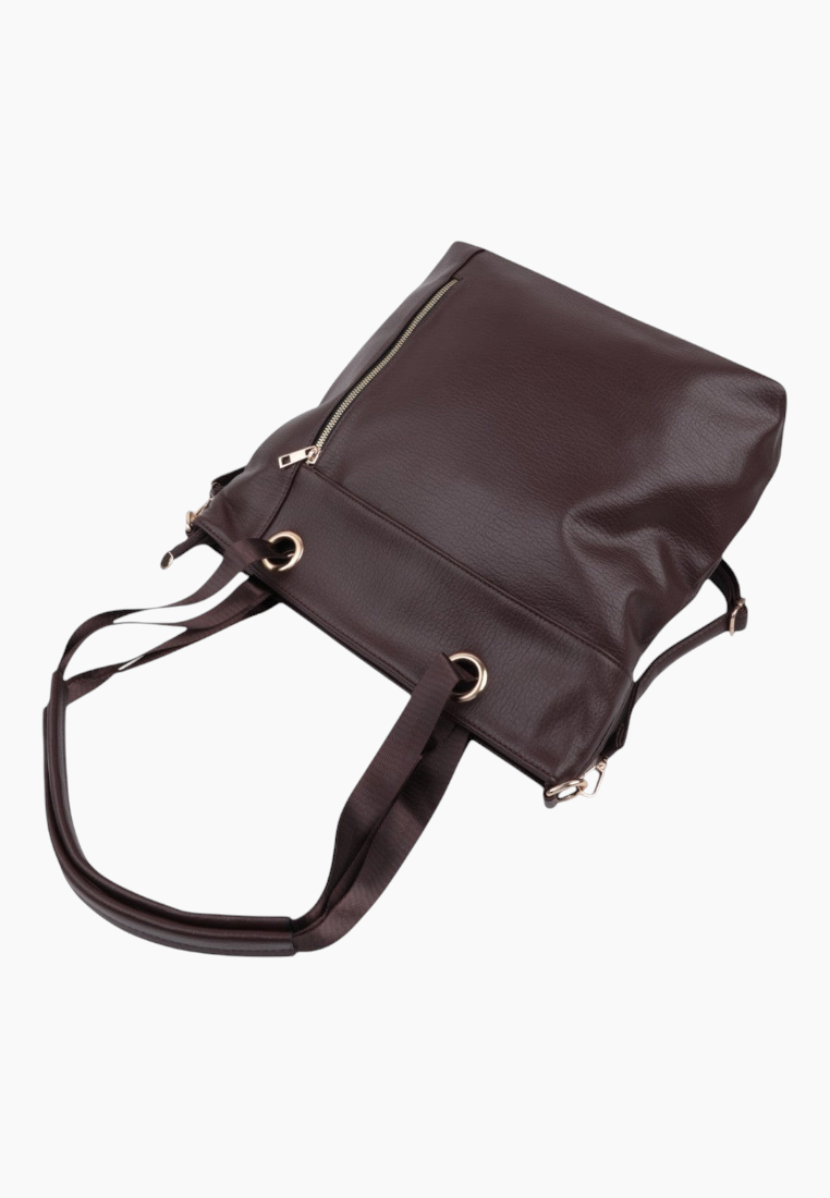 Back view of the brązowa torebka shopper z zamkiem i dwoma uchwytami na białym tle.