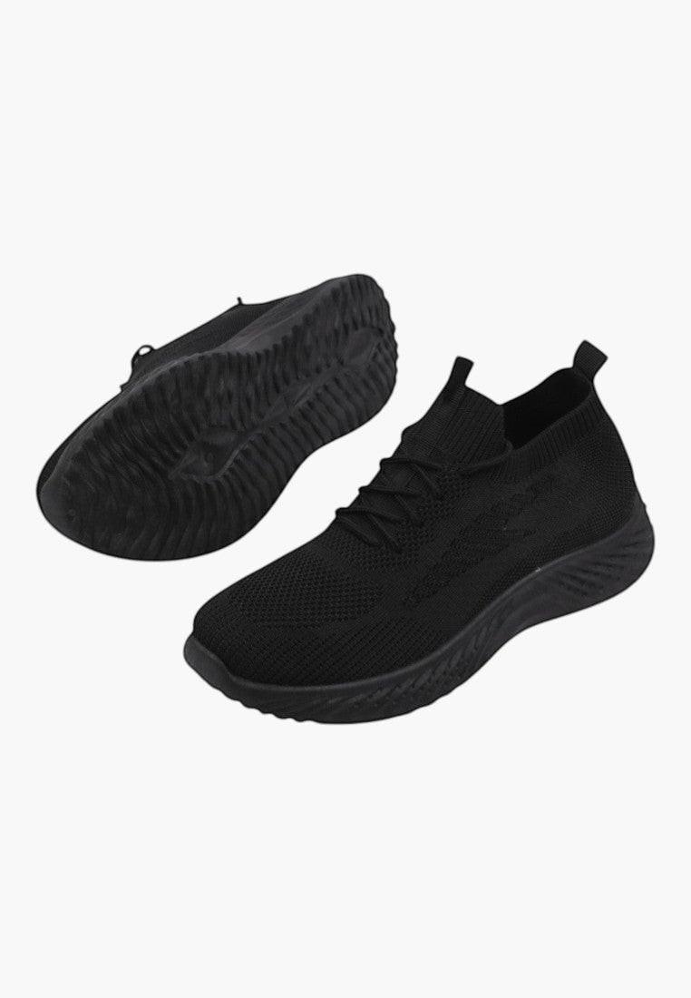 Czarne buty z elastyczną podeszwą, minimalistyczny design, widok ogólny
