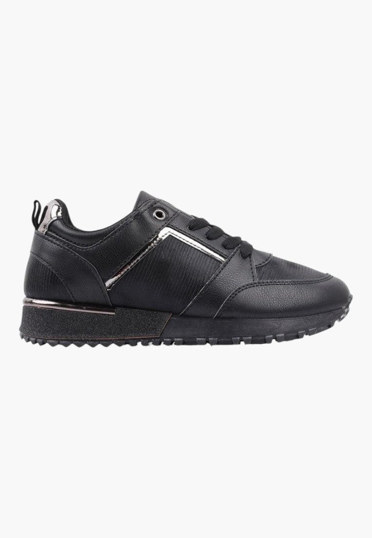 Widok z boku czarnych sneakersów damskich z eleganckim designem.