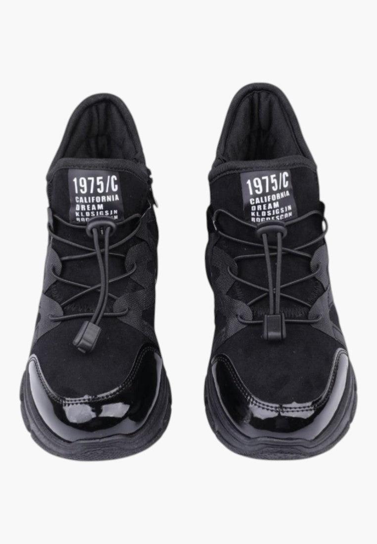 Czarne sneakersy damskie z miękkiego materiału, widok z przodu