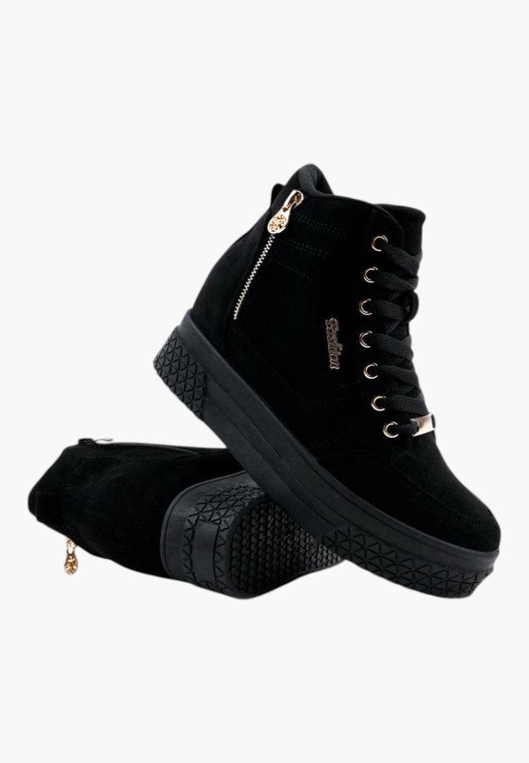 Czarne sneakersy damskie na koturnie z złotym suwakiem, widok z przodu