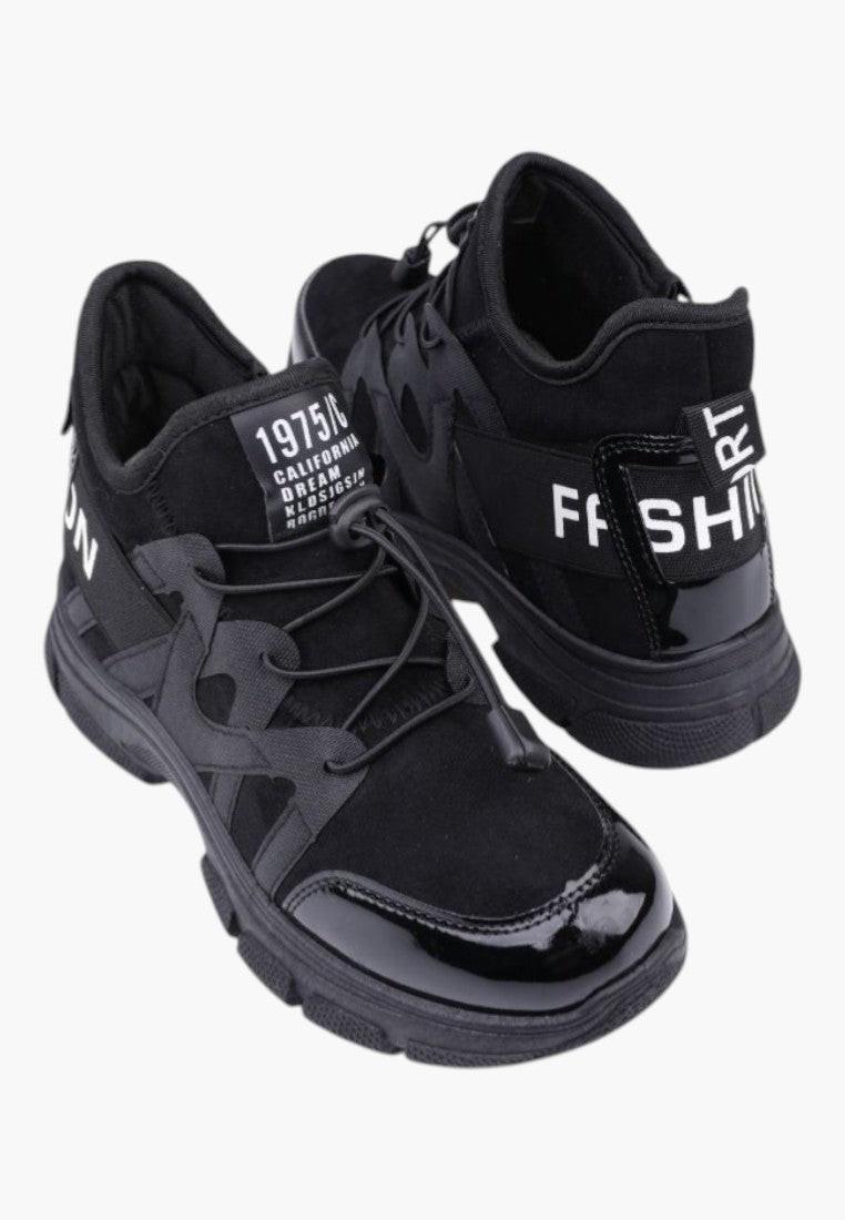 Czarne sneakersy damskie z siateczkowym wierzchem, widok z boku