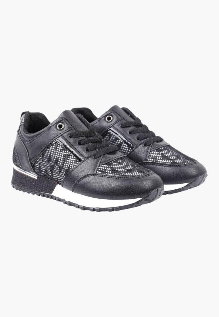 Widok z przodu czarnych sneakersów damskich z okrągłym noskiem.