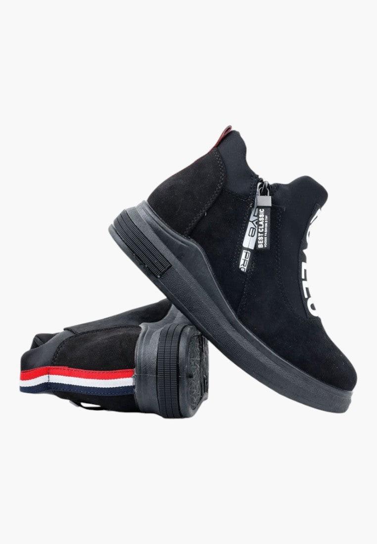 Widok z boku czarnych sneakersów damskich z zamkiem błyskawicznym.