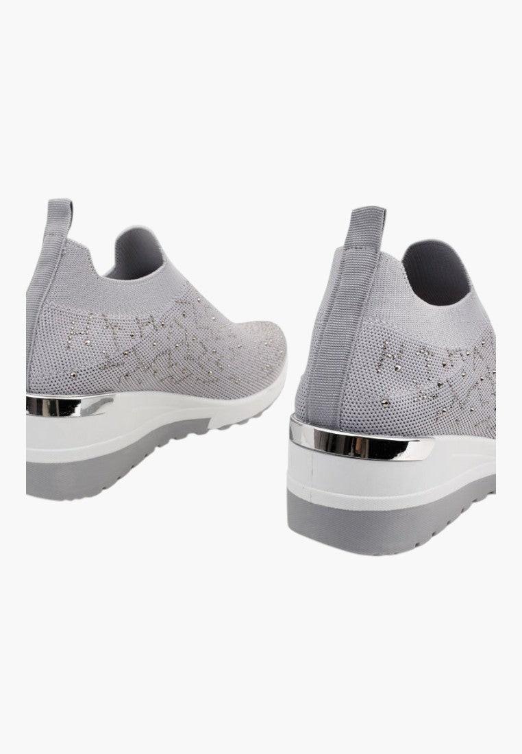 Czarne szare sneakersy damskie sportowe z tyłu, z pętelką.