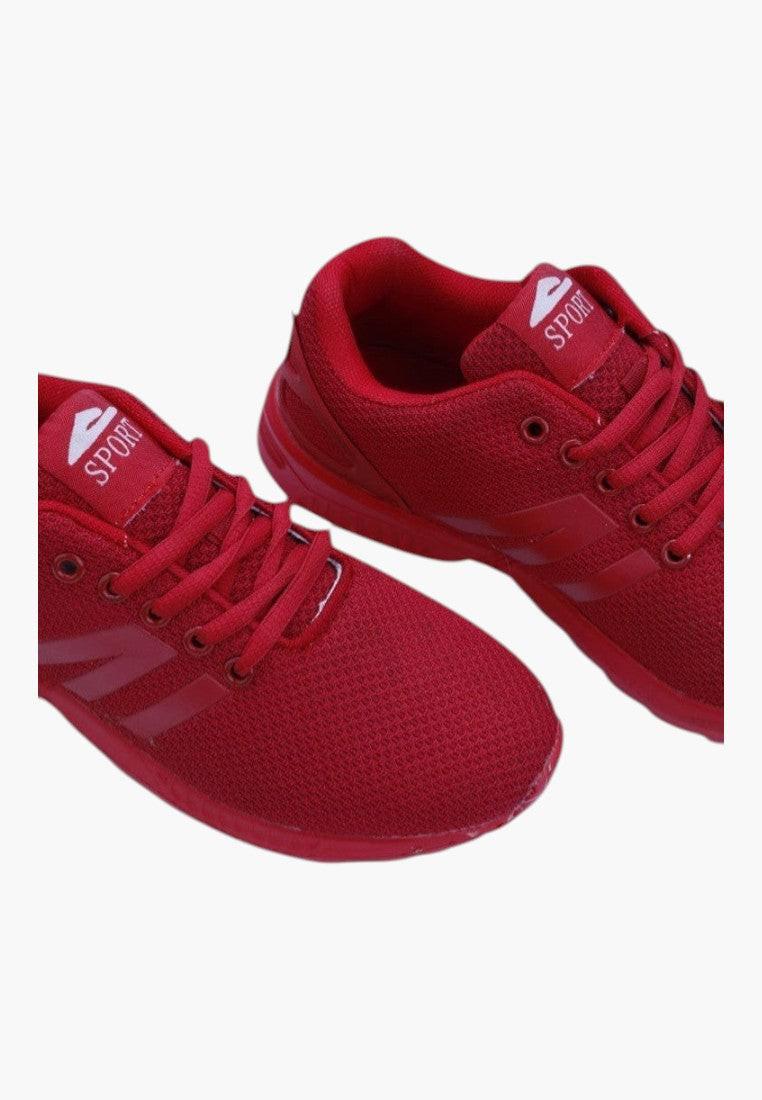 Czerwone buty sportowe damskie z teksturowanym materiałem, widok z innej perspektywy