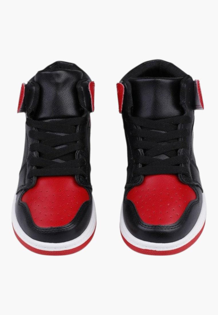 Czerwono czarne sneakersy damskie z góry, sznurowane.