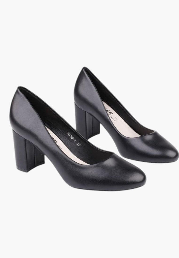 Czółenka damskie czarne, widok z przodu, z chunky heel.