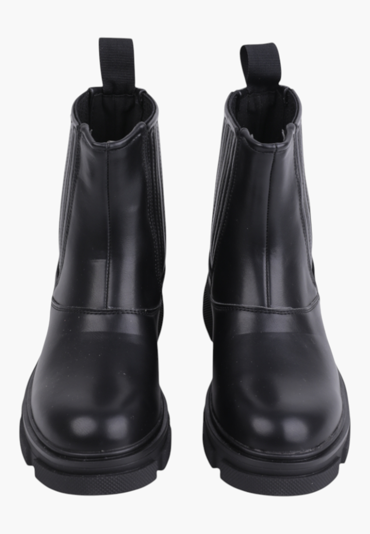 Falio black ankle boots with a chunky lug sole and pull tabs for a stylish autumn and winter look