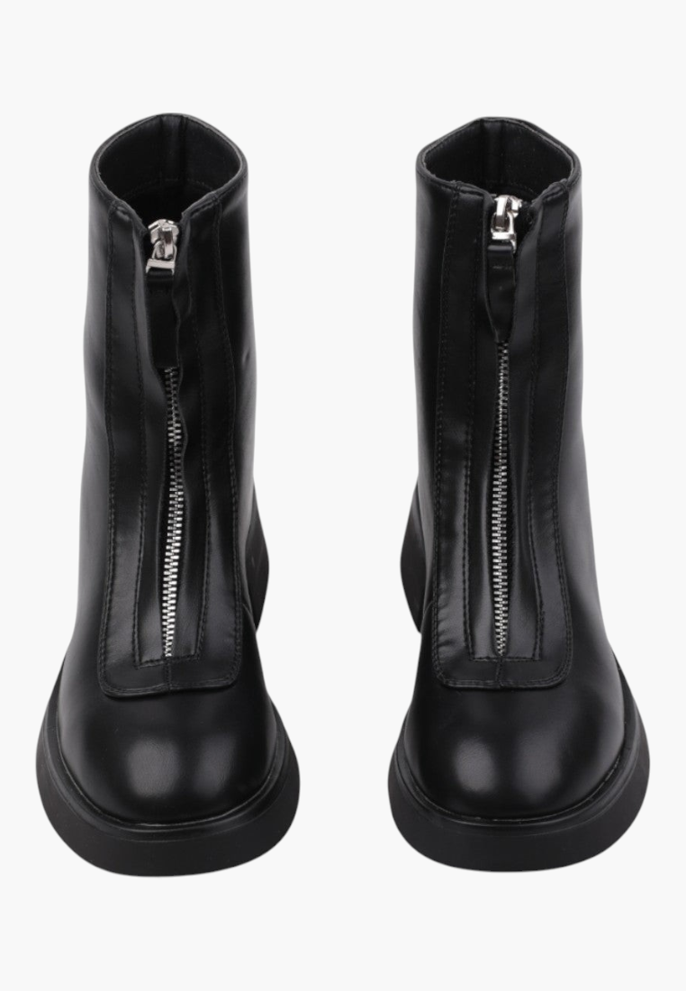 Falio black insulated women's ankle boots made of eco-leather with a front silver zipper closure