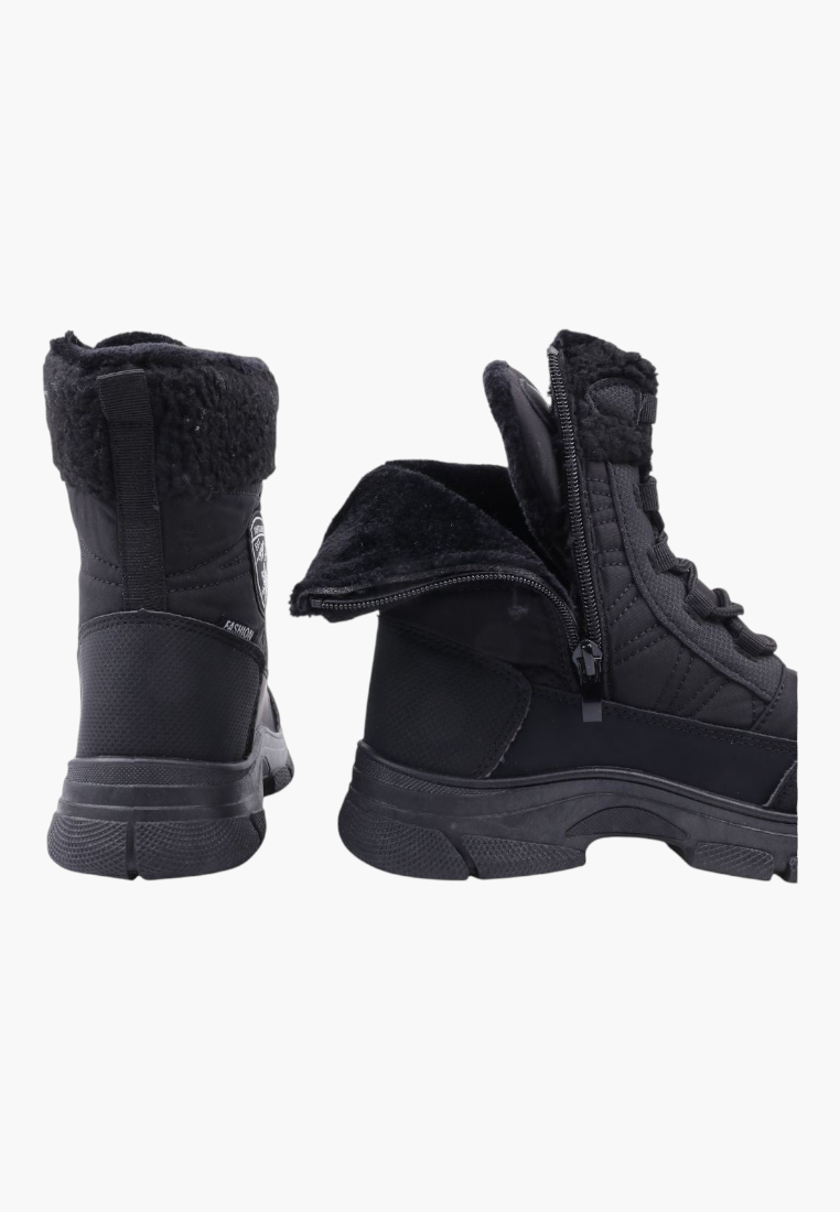 Falio black softshell snow boots with side zipper, fleece lining, and thick trekking soles for winter hiking.