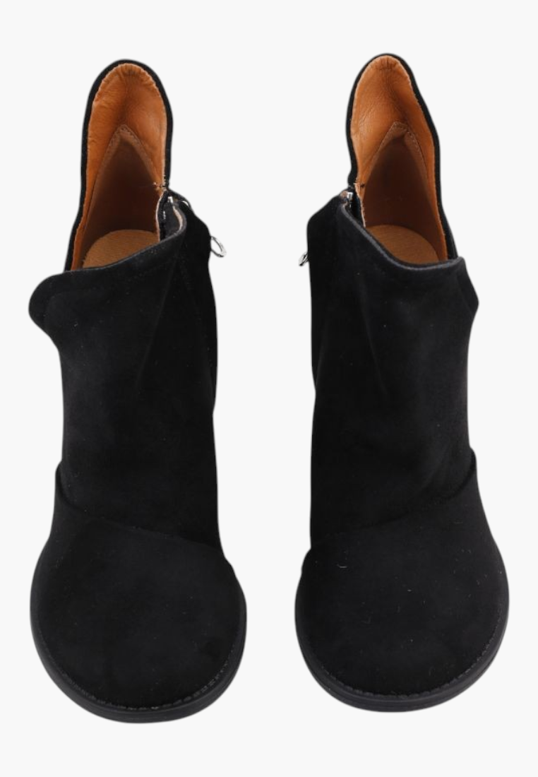 Falio black suede ankle boots with a stable block heel and side zipper closure for a stylish autumn look