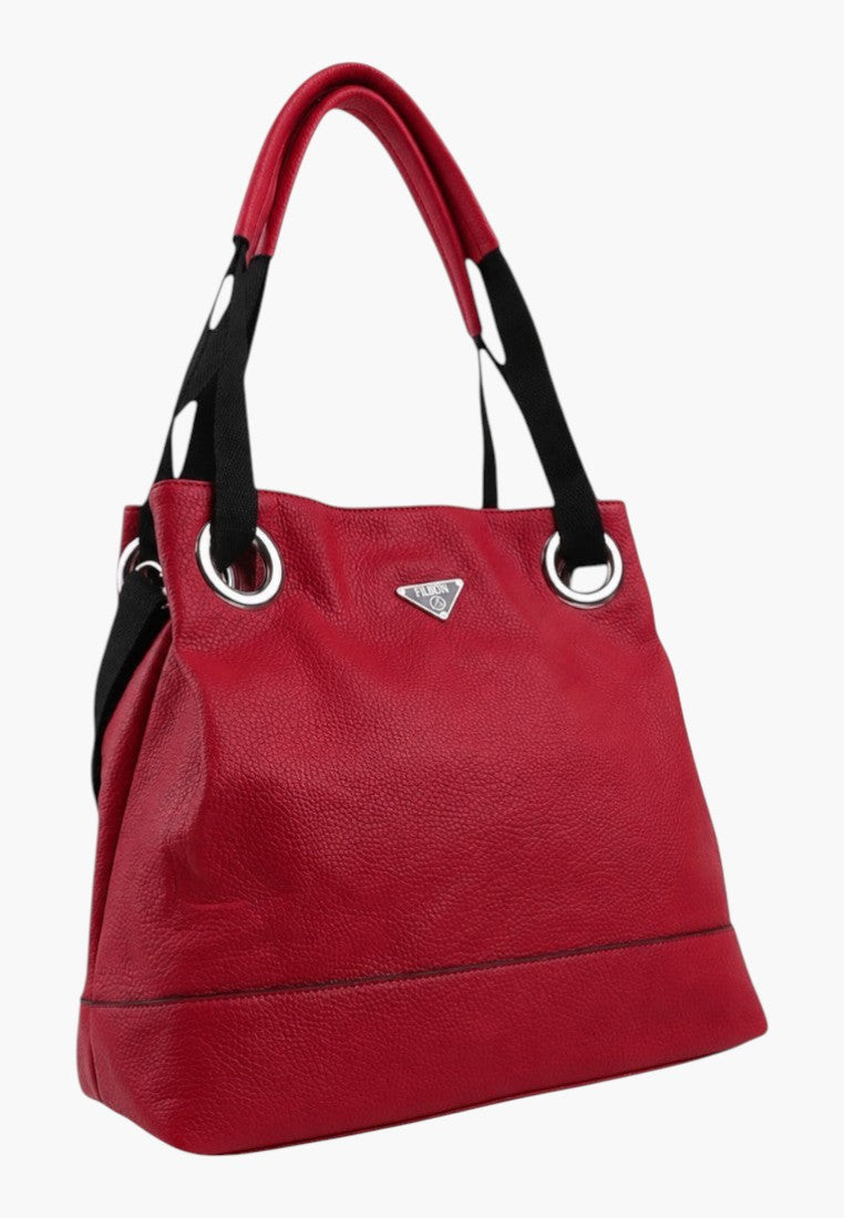 Falio czerwona torebka shopper z ekoskóry, widok z boku.