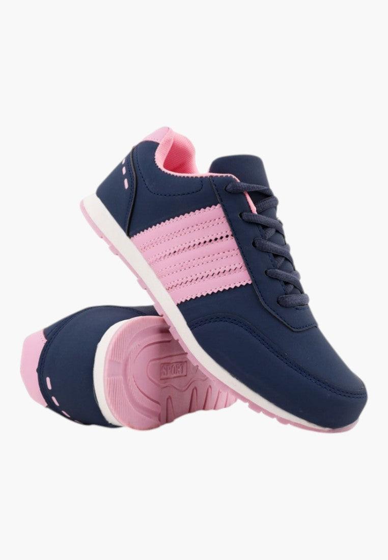 Różowe buty sportowe z kolorowymi paskami, widok z boku