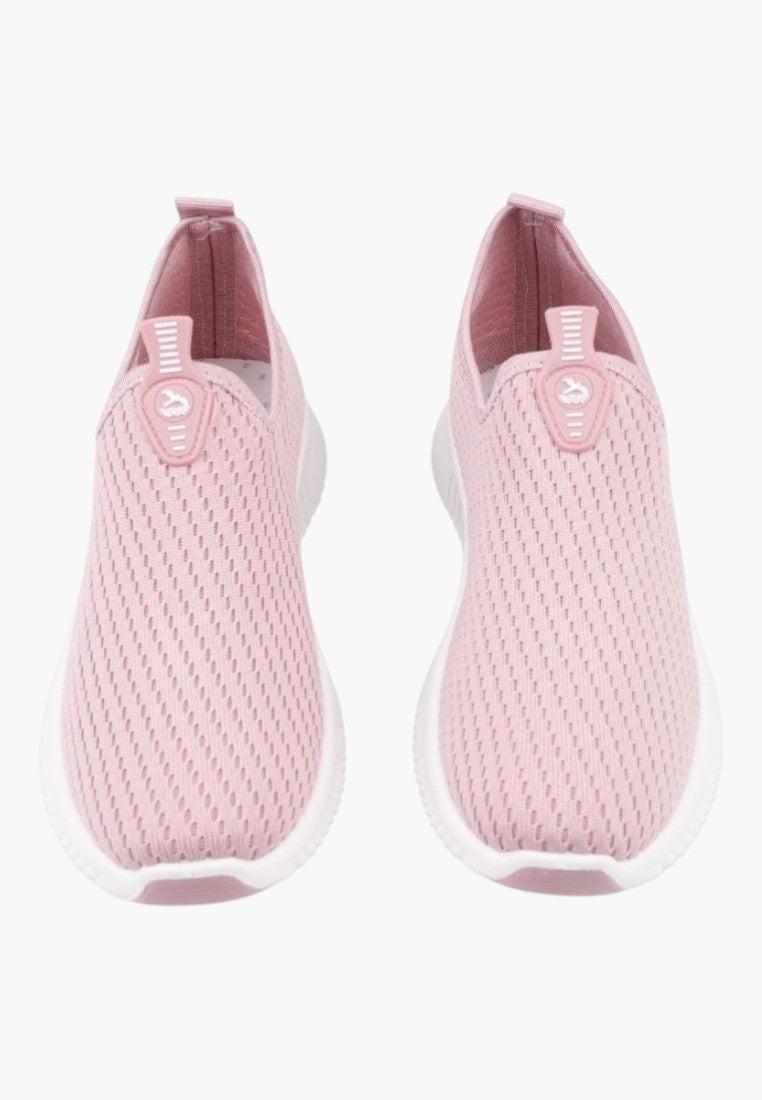 Różowe buty sportowe damskie z przodu, z okrągłym noskiem.