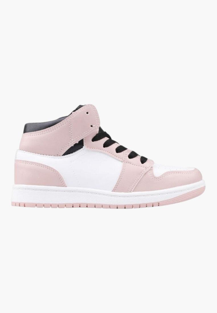 Widok z boku różowych sneakersów damskich z ekoskóry na białym tle