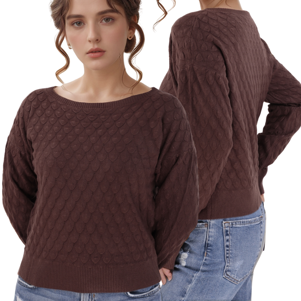 Brązowy sweter damski z szerokim dekoltem, widok z boku.