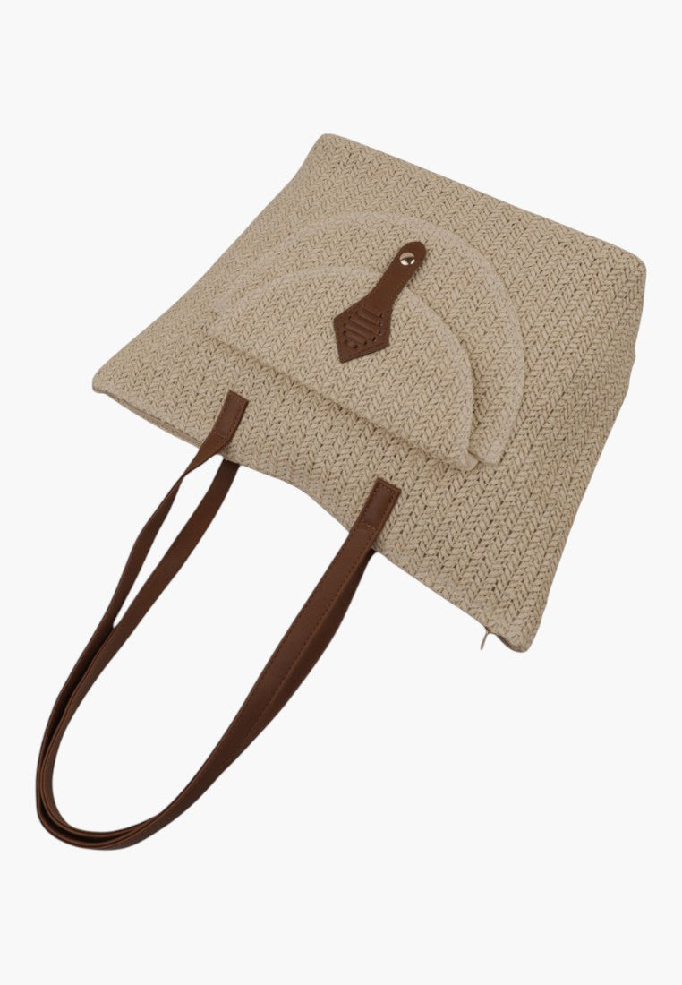Wielokolorowa torebka shopper na ramię, widok z boku, z dwoma brązowymi paskami.