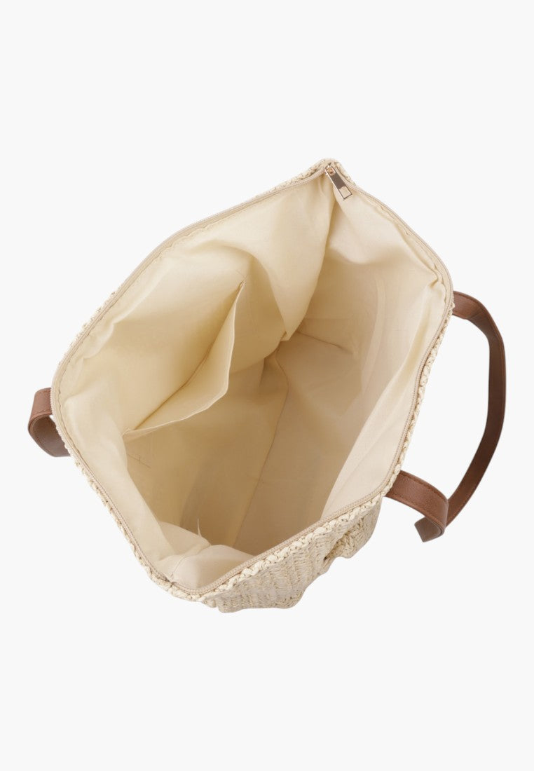 Wnętrze wielokolorowej torebki shopper na ramię, przestronne, bez kieszeni.